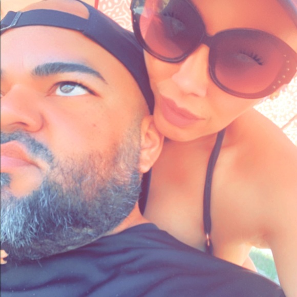 Meet your Posher, Alex - Picture 1 of 8